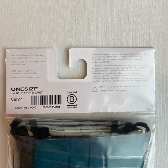 Athleta Everyday Non Medical Face Masks Five Pack - Picture 6 of 6